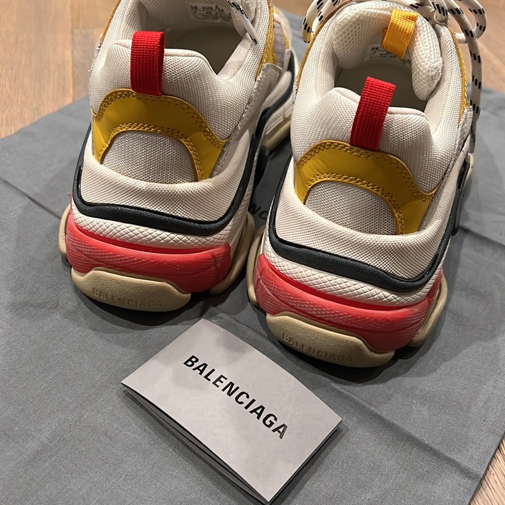 🔹BALENCIAGA TRIPLE S TRAINERS - Picture 9 of 16